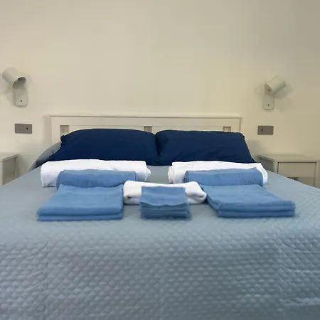 Taylor House Guest house 3*