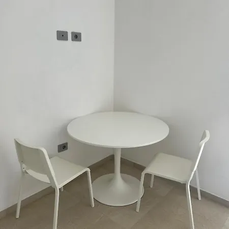 Taylor House 3*